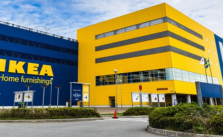 Veszélyes asztal az IKEA-ban