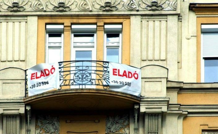 Hány évig kell dolgozni egy budapesti lakásért egy átlag magyar embernek?