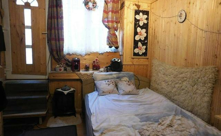 Szibériai luxuskunyhó jellegű lakás Budapesten
