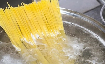 Többé nem ragad össze a főzött tészta