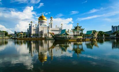 Brunei Szultánság, a földi paradicsom, ahol nincs adó és ingyenes a tb Egy ország, ahol nincs adó, nincs betegbiztosítás,nincs oktatási díj