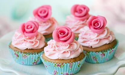 mennyei rózsás muffin Egy igazi romantikus finomság: rózsás muffin!