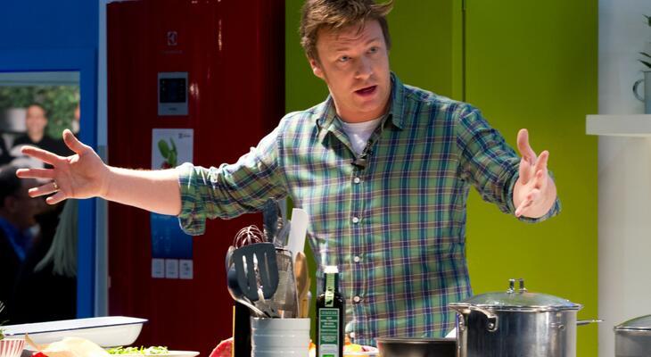 A legfinomabb forralt bor, Jamie Oliver receptje szerint Forralt bor recept Jamie Olivertől