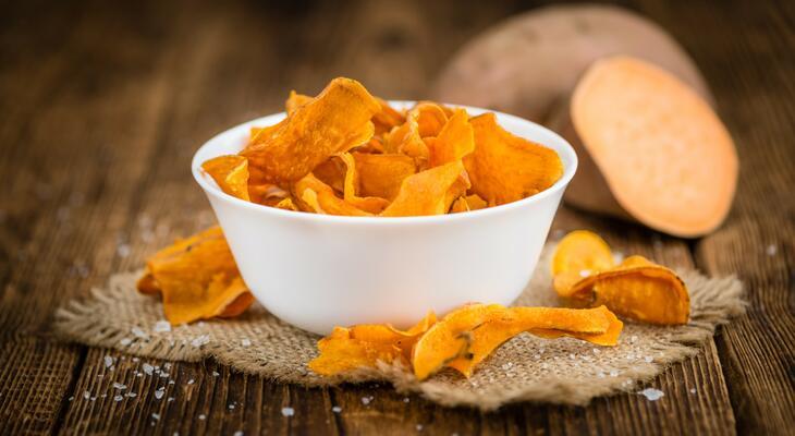 Sült édesburgonya chips - Egyszerű és könnyű recept Ropogós és ízletes sült édesburgonya chips egészségesen
