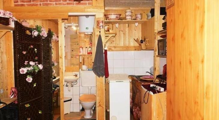 Ismerd meg te is ezt a szibériai luxuskunyhót Budapesten! Szibériai luxuskunyhó jellegű lakás Budapesten