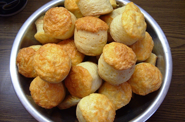 Így készül az igazi házi sajtos pogácsa - a legfinomabb recept