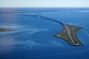 Øresund tenger alá vezető híd
