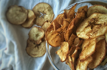 Nézd meg, hogy hogyan készül a tökéletes almachips! 