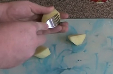 Megkarcolja a krumplikat sütés előtt - legfinomabb sültkrumpli