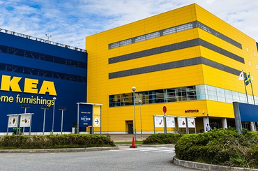 Veszélyes asztal az IKEA-ban
