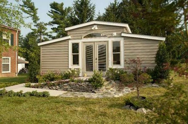 Idősek otthona helyett ide költözött az idős pár