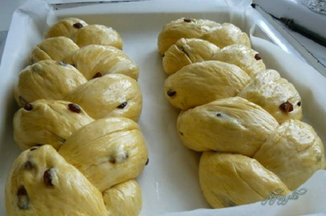 Húsvéti mazsolás kalács - mennyei recept