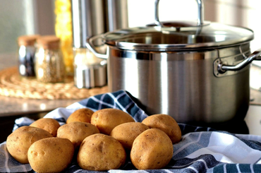 Így használd fel a burgonyát a karantén alatt!