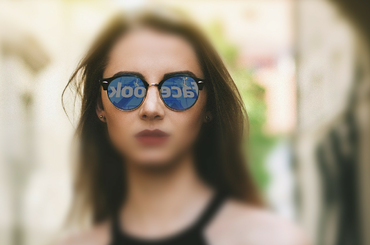 közösségi média hatásai