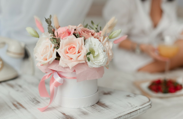 Bemutatjuk, hogy hogyan használhatod fel a művirágokat az otthonodban! 