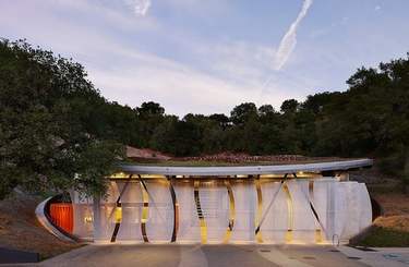 Ezt a hihetetlenül különleges borászatot neked is látnod kell! 