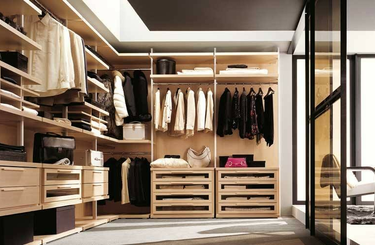 Nézd meg, hogy hogyan lehet tökéletes rend a gardróbodban! 