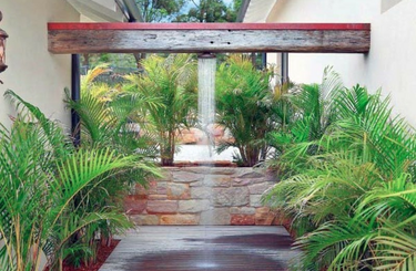 Ezeket a menő kültéri zuhanyzókat neked is látnod kell! 