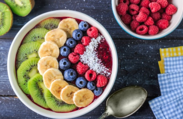 Szuper diétás reggeli, ami egész délelőtt eltelít: Acai bowl 