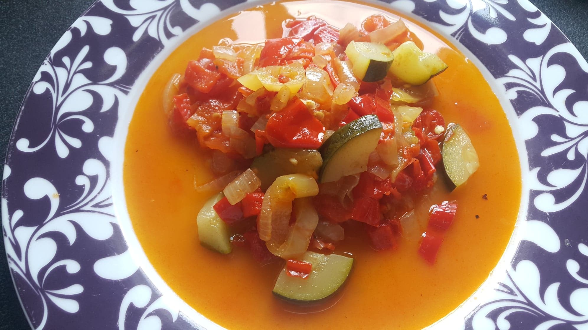 Így készül a hús nélküli lecsó! Isteni vegán vagy vegetáriánus étel! Hús nélküli, vegetáriánus avagy vegán lecsó