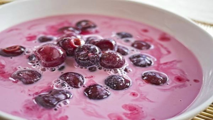 A világ legjobb meggylevesének titka