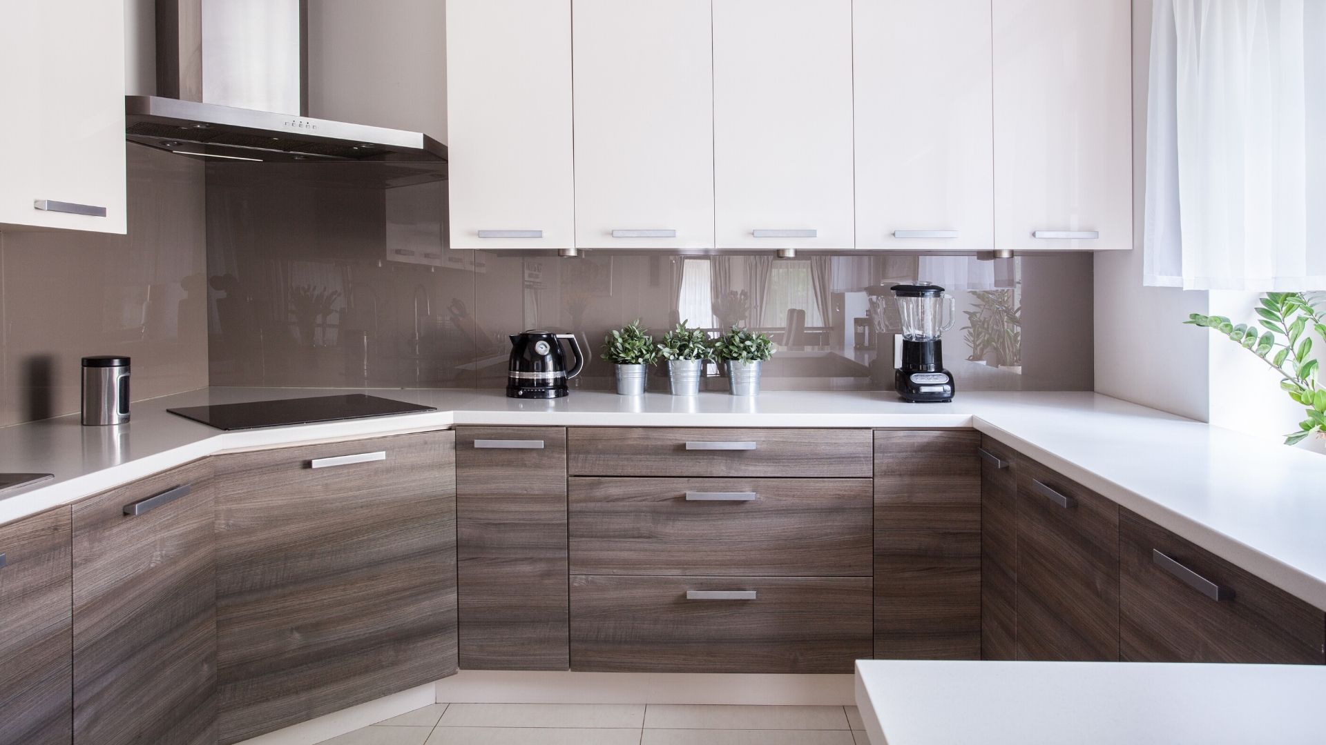 Minimalista stílusú konyhai elrendezés Stílusos konyhai elrendezés