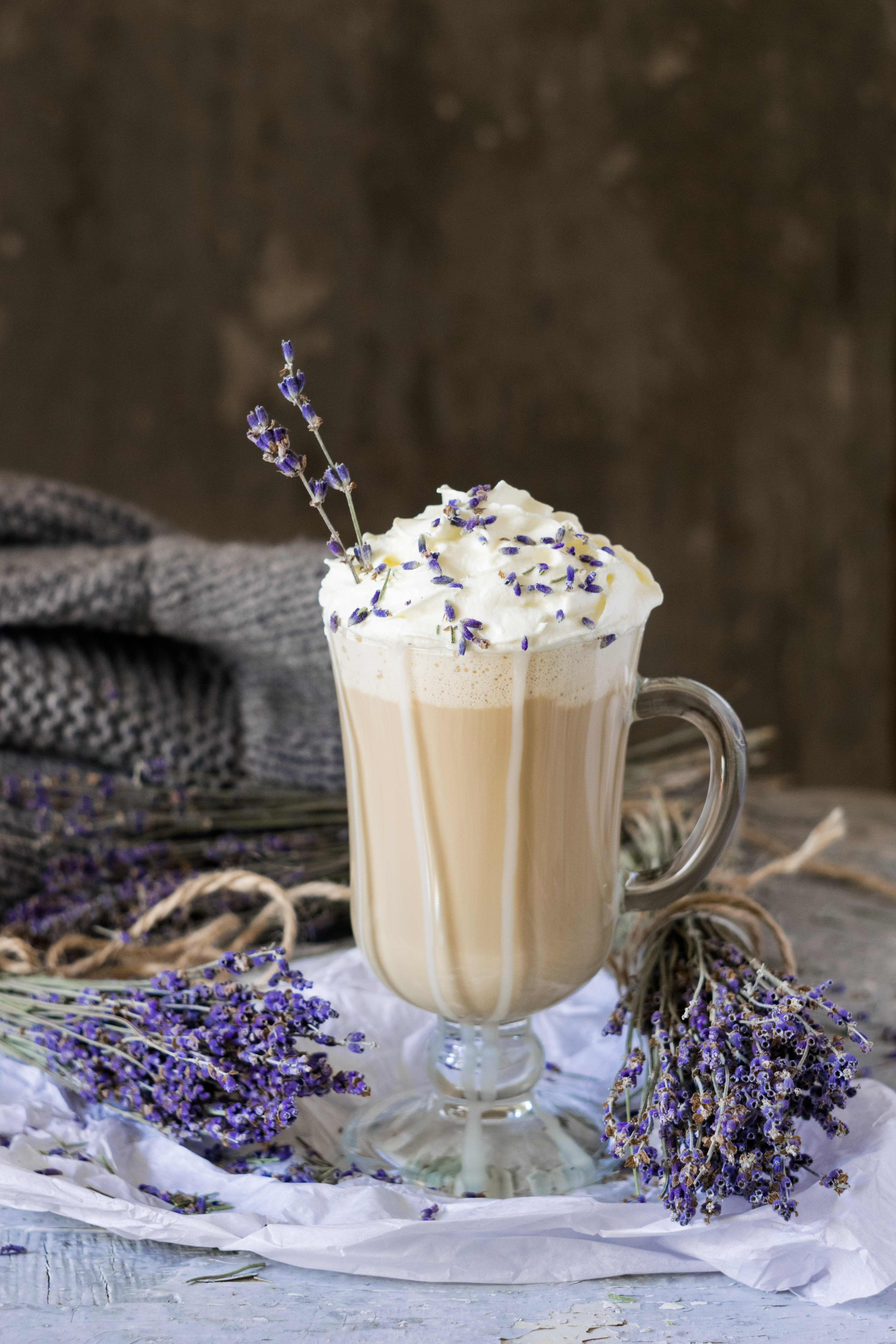 tavaszi kávé: levendulás latte