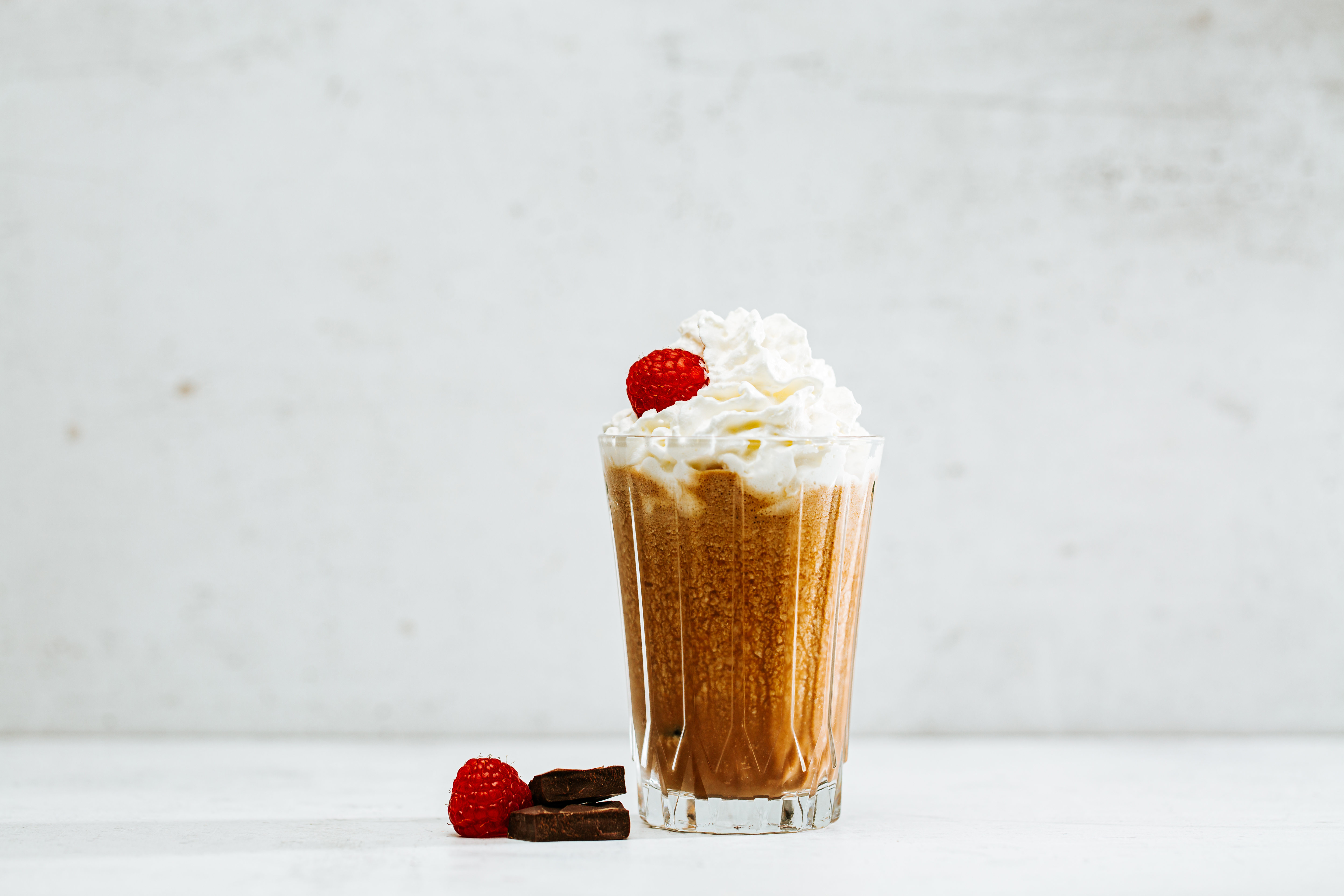 tavaszi kávé: málnás-csokis mokka